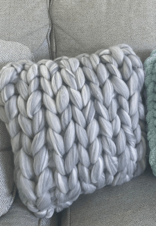 Be Mine Chunky Blanket DIY Kit - 7 Ball Blanket – Makers Craft & Paint Nite  Kits