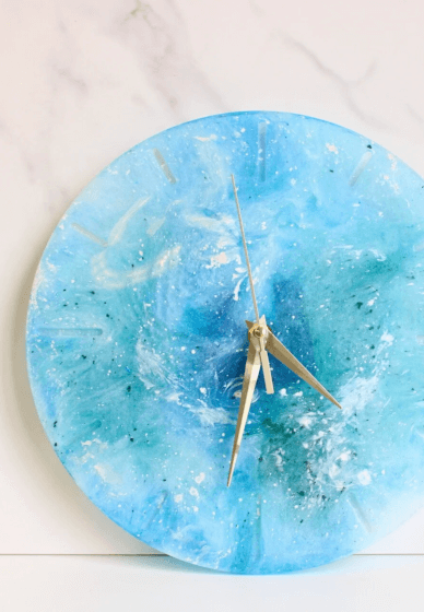 Create a Resin Clock: In-Person Workshop