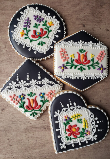 Decorate Cookies: Hungarian Folk Art Flower