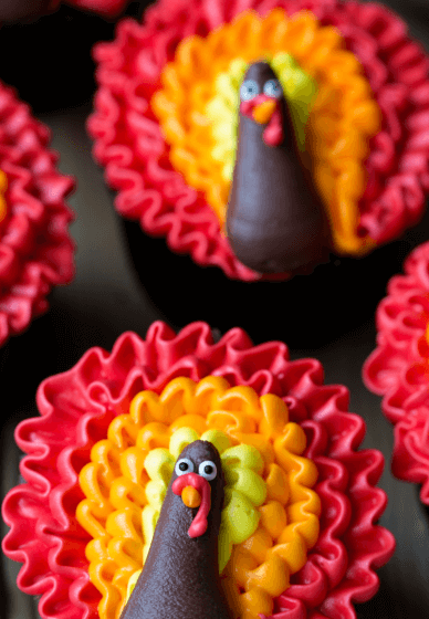 Decorate Thanksgiving Cupcakes