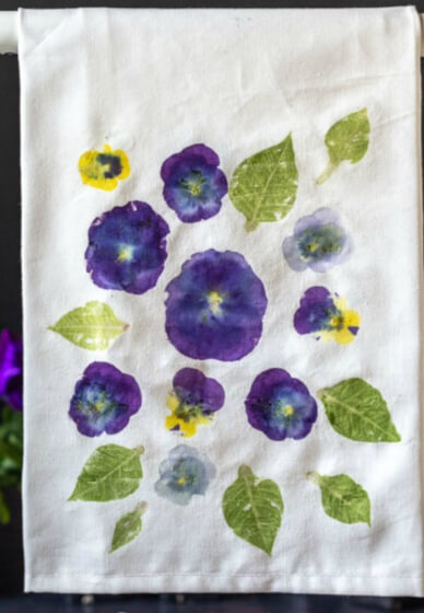 Flower Hammering and Dyeing Class