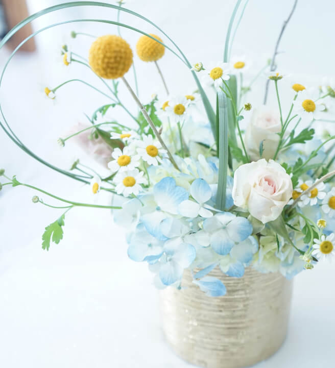 Birthday Party Centerpiece - $5 Floral Arrangement