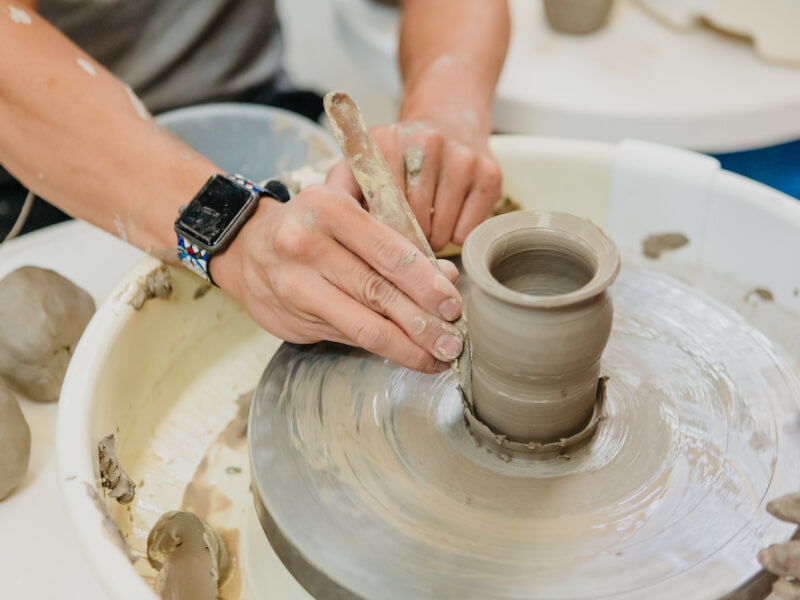 13 Of The Best Pottery Classes In Los Angeles